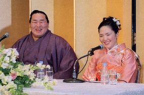 (1)Marriage makes newly wed ozeki Asashoryu go ga-ga